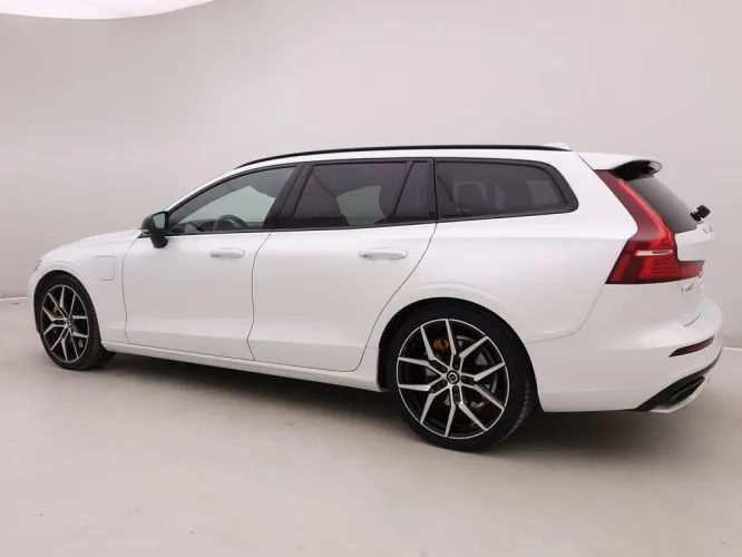 Volvo V60 T8 Twin Engine Hybrid 317 AWD Geartronic Polestar  Image 3