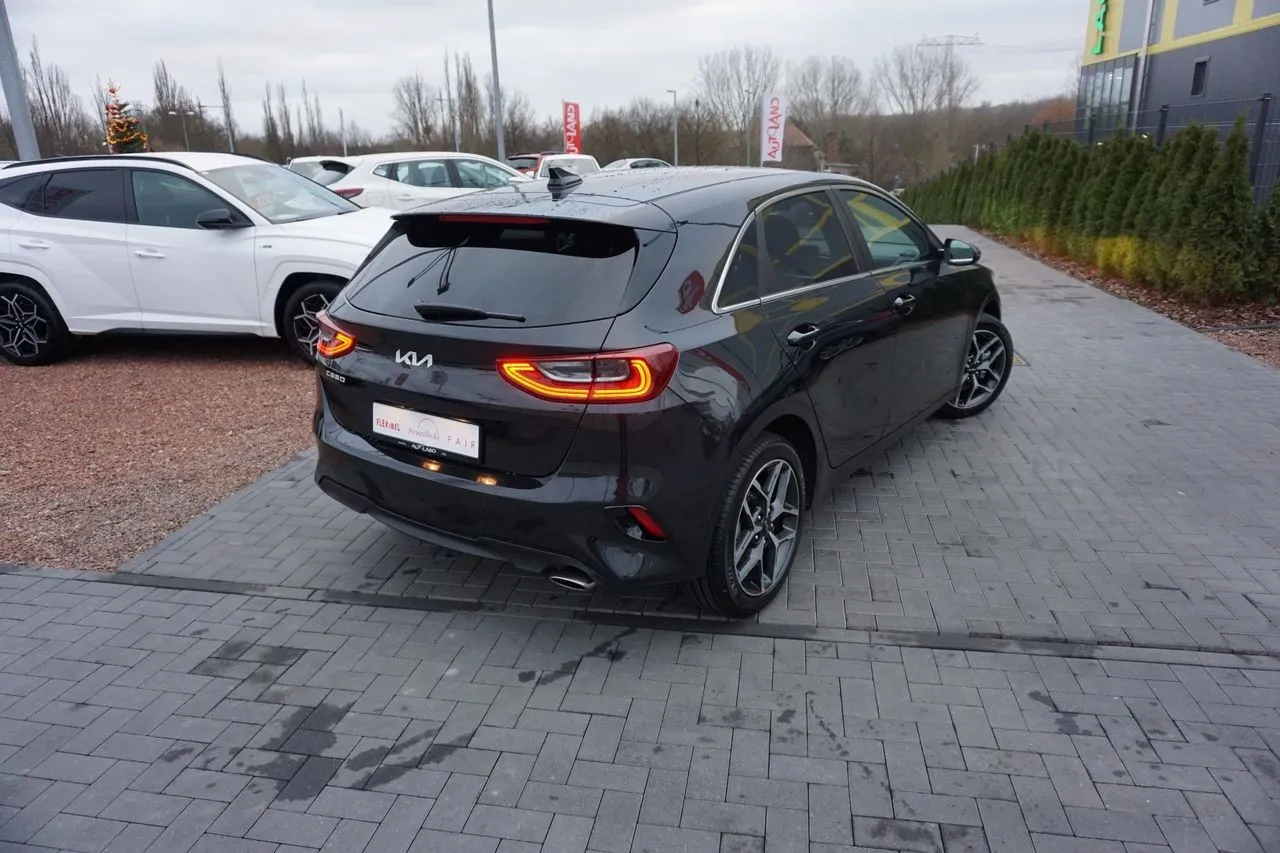 Kia Ceed 1.0 T-GDI 2-Zonen-Klima...  Image 4