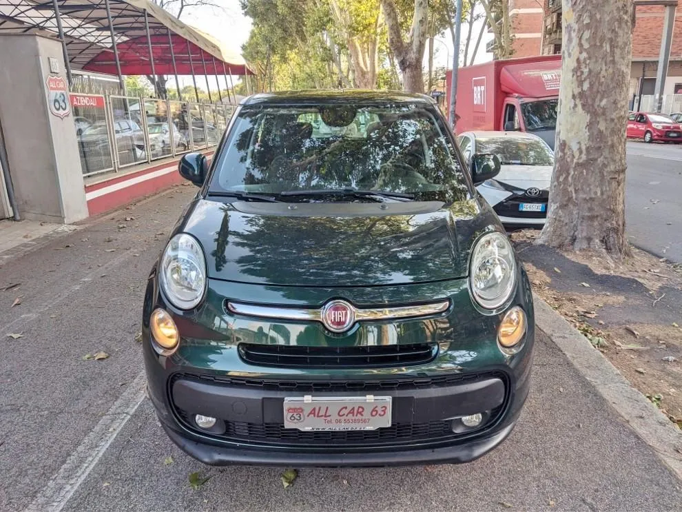 FIAT 500L Living 1.6 MJT 120 CV Lounge Image 2