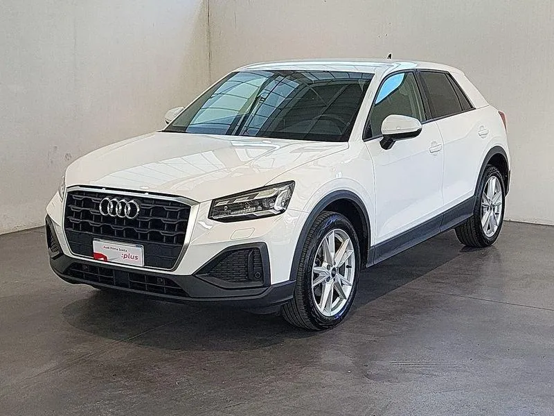 AUDI Q2 35 TFSI S tronic Business plus Image 1