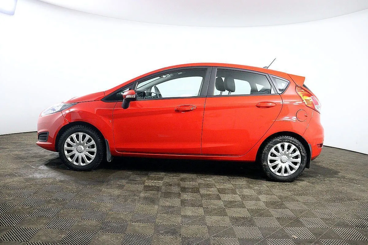 Ford Fiesta Image 8